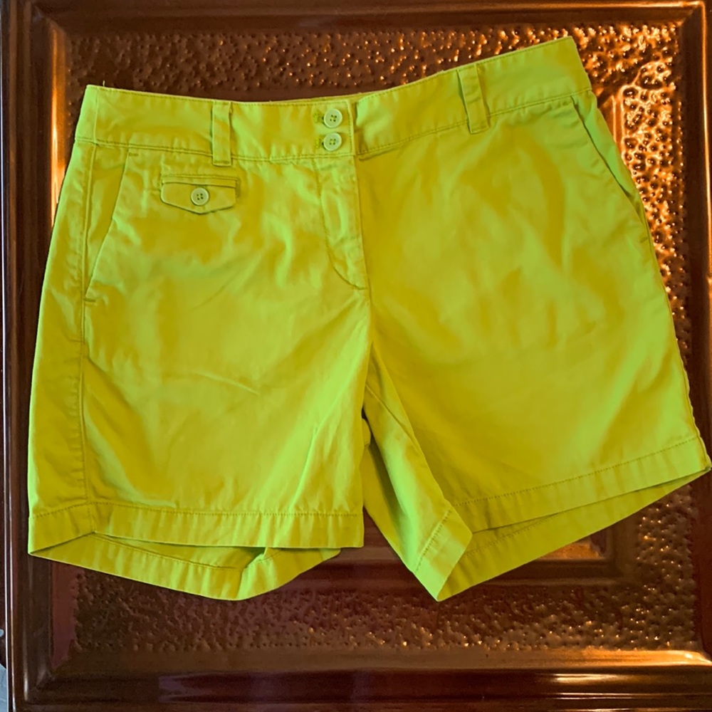 Ann Taylor Loft original fit shorts Size 6